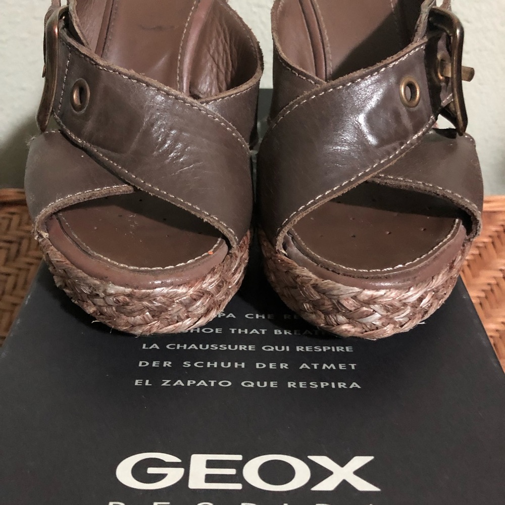Shoes - Picture 3 of 8